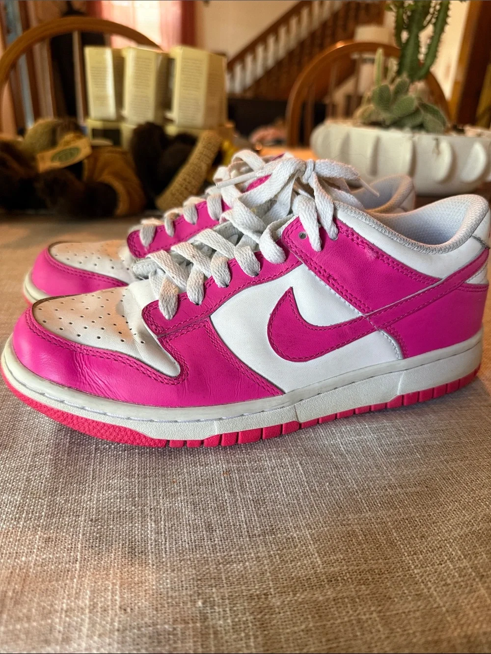 Nike bold white